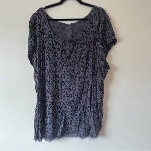 Torrid 6 Women's Gray Leopard Print Short Tunic